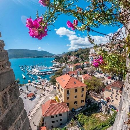 City Port Apartment Herceg Novi Exteriör bild