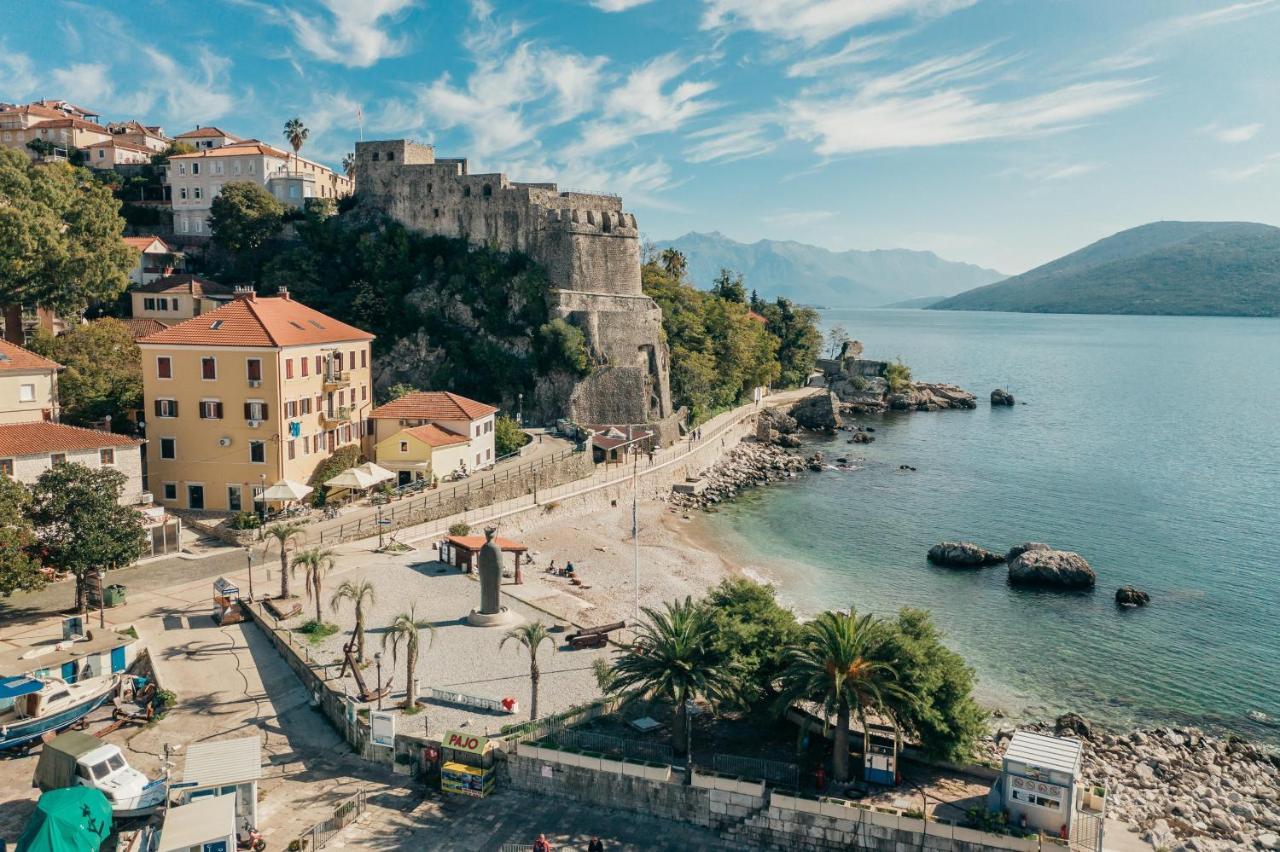 City Port Apartment Herceg Novi Exteriör bild